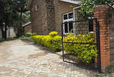 5 Bed Townhouse with En Suite at Lavington Green - 2