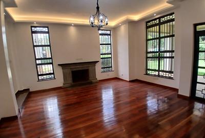 4 Bed House with En Suite in Karen - 3