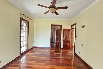 4 Bed Townhouse with En Suite in Kyuna