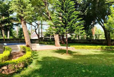 5 Bed House with Swimming Pool in Gigiri