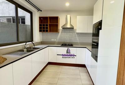 2 Bed Apartment with En Suite at Rhapta Rd
