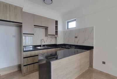 1 Bed Apartment with Gym in Kilimani