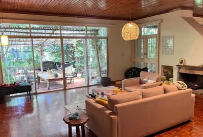 4 Bed House with En Suite at Crescent Road