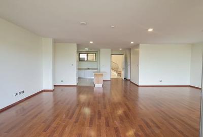 3 Bed Apartment with En Suite at Parklands Road