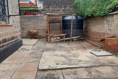 5 Bed Villa with En Suite in Donholm