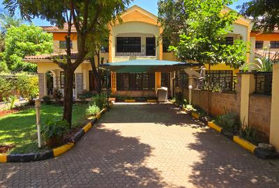 4 Bed Townhouse with En Suite at Lavington Road Garden