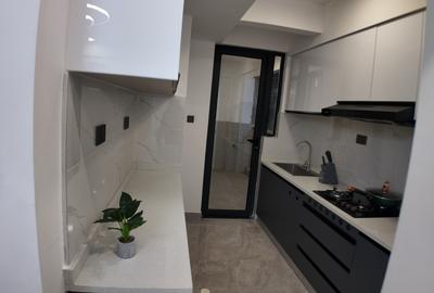 Serviced 2 Bed Apartment with En Suite in Valley Arcade - 4