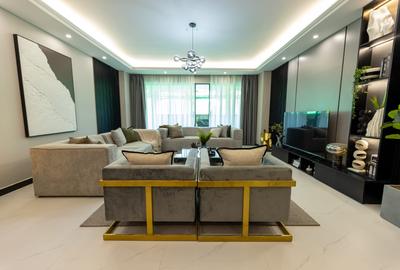 4 Bed Apartment with En Suite at Othaya Road