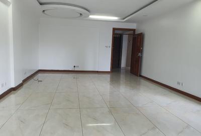 4 Bed Apartment with En Suite in General Mathenge