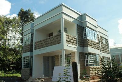 3 Bed Townhouse with En Suite in Karen - 4