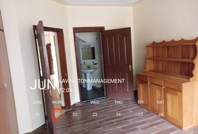 5 Bed Townhouse with En Suite at Lavington Green