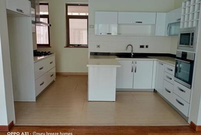 4 Bed Townhouse with En Suite in Kileleshwa