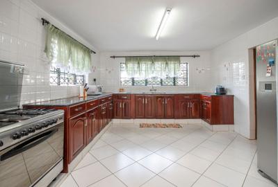 6 Bed House in Runda