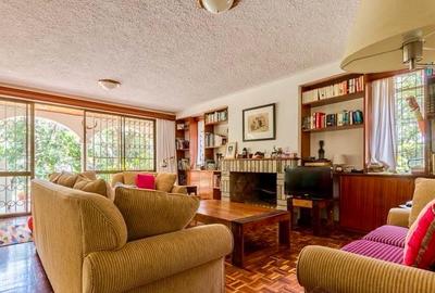 4 Bed House with En Suite in Kitisuru