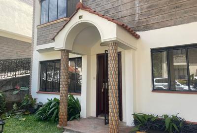 4 Bed House with En Suite at Grevillea Grove - 2