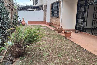 5 Bed Townhouse with En Suite at Westlands