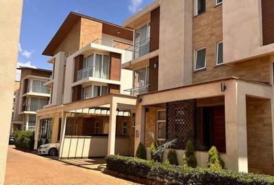 5 Bed Townhouse with En Suite at Lavington