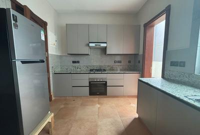 2 Bed House with En Suite in Thigiri - 4