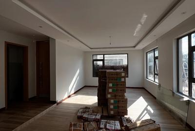 6 Bed Townhouse with En Suite at Convent Drive - 3