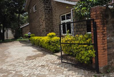 5 Bed Townhouse with En Suite at Lavington Mall - 4