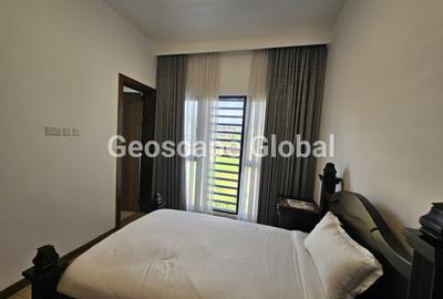 Furnished 3 Bed Apartment with En Suite in Rosslyn - 4