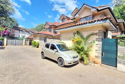 4 Bed Townhouse with En Suite at Off Gitanga Road