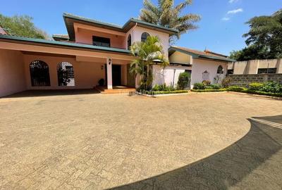 4 Bed Townhouse with En Suite at Convent Drive