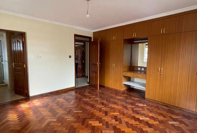 3 Bed Apartment in Parklands