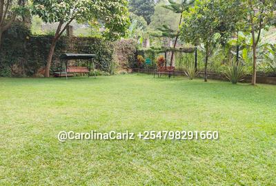 Serviced 2 Bed Apartment with En Suite in Spring Valley