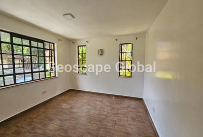 5 Bed House with En Suite in Kyuna
