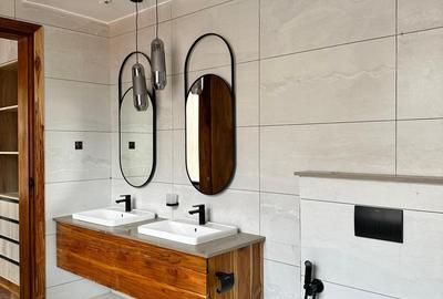 4 Bed Apartment in Loresho - 3