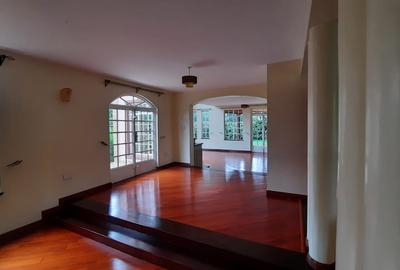 4 Bed House with En Suite in Karen - 2