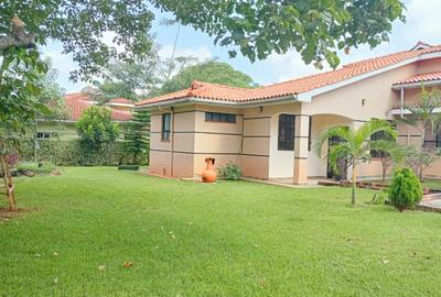 2 Bed House with Garden in Runda