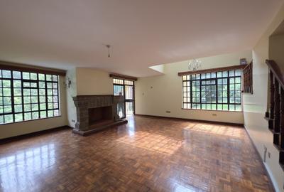 4 Bed Townhouse with En Suite in Kitisuru - 2