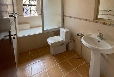 3 Bed Apartment in Kilimani - 3