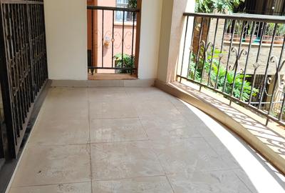 4 Bed Apartment with En Suite at Brookside Drive - 4