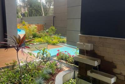 3 Bed Apartment with En Suite in Riverside - 4