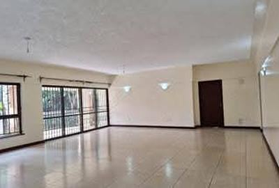 4 Bed Apartment with En Suite in Westlands Area
