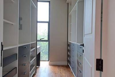 5 Bed Villa with En Suite at Loresho - 3