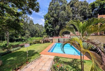 4 Bed House with En Suite at Rosslyn
