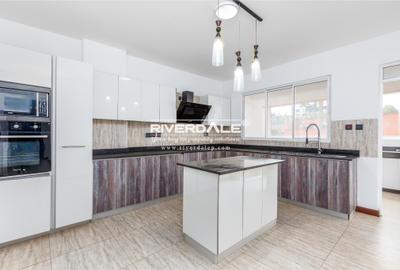 4 Bed Apartment with En Suite in General Mathenge - 2