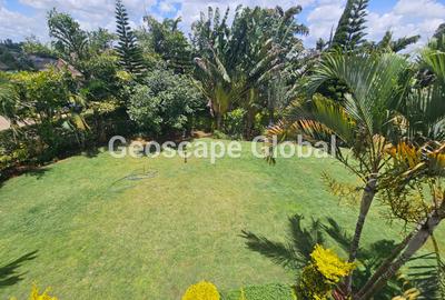 4 Bed House with En Suite in Runda - 2