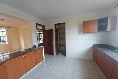 4 Bed Townhouse with En Suite in Kiambu Road