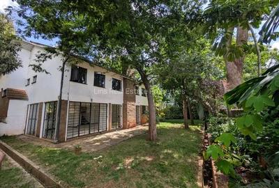4 Bed Townhouse with En Suite in Lavington
