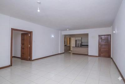 2 Bed Apartment with En Suite at Brookside Drive - 4