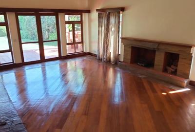5 Bed Villa with En Suite at Old Kitisuru