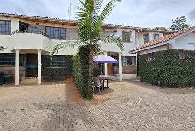 5 Bed Townhouse with En Suite at Mandera Road