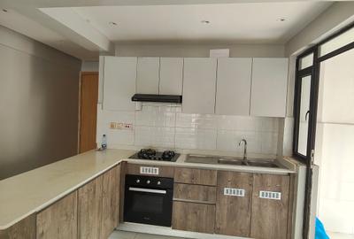 2 Bed Apartment with En Suite at Parklands - 2