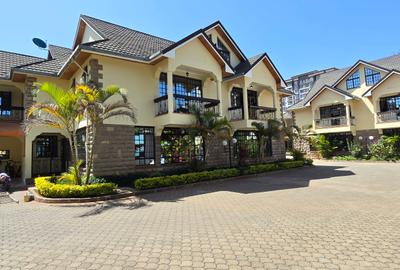 5 Bed Townhouse with En Suite at Lavington Green - 2