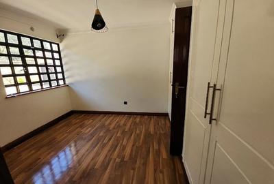 4 Bed Townhouse with En Suite in Lavington - 4